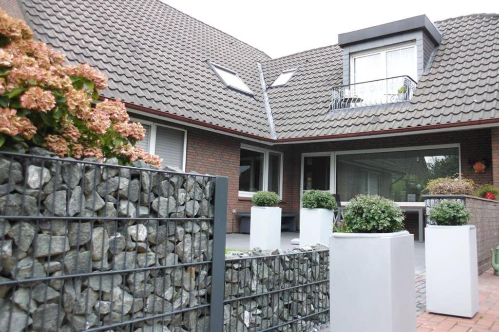 Wohlfuehlen In Gepflegter 70 Qm Oberwohnung Marienhafe Exterior photo